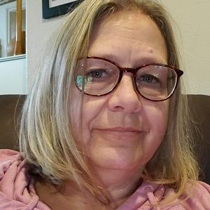 Meet your Posher, Pam